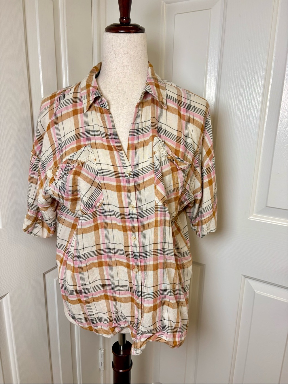 Hem & Thread Pink White Brown Plaid Button Down Shirt Size Medium